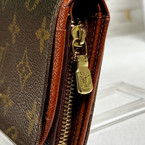 Louis Vuitton WOC— Vintage Porte-Monnaie Tresor Wallet- 2003 - Picture 6 of 16